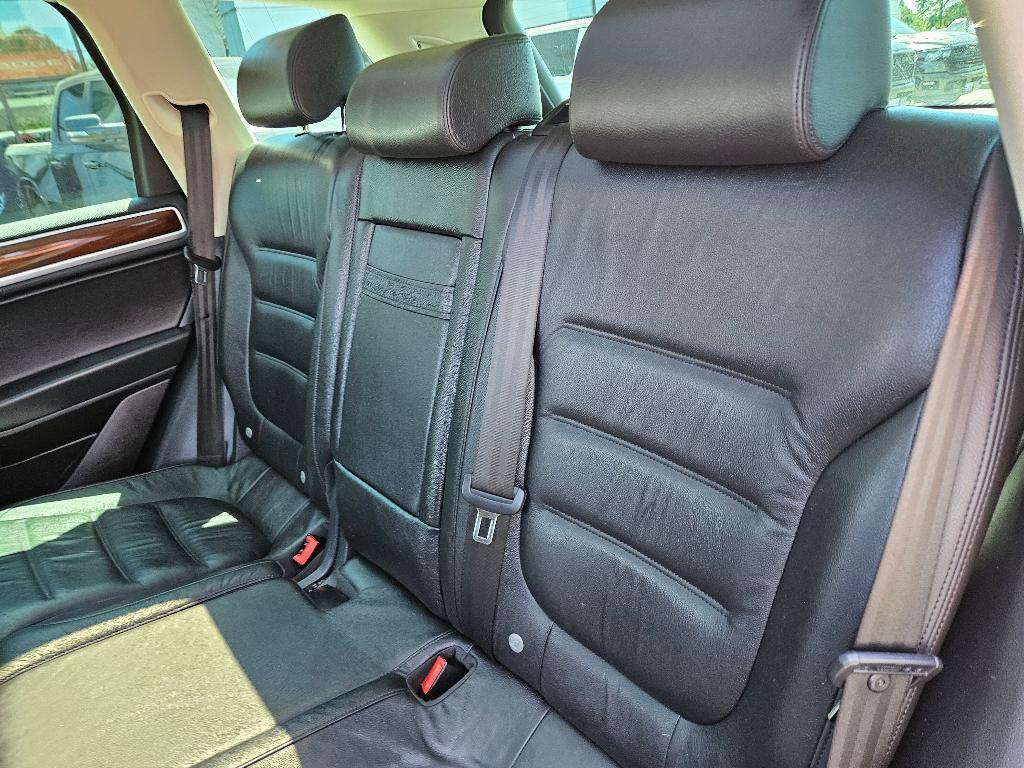 used 2016 Volkswagen Touareg car, priced at $25,770
