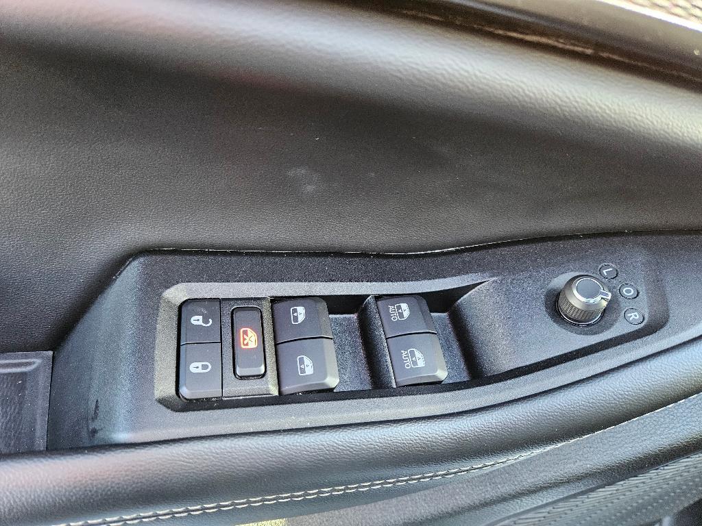 used 2023 Jeep Grand Cherokee L car, priced at $28,770
