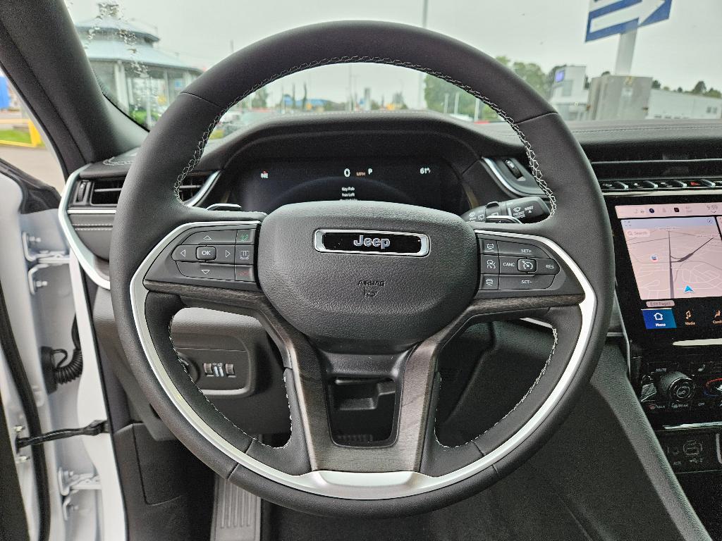 new 2025 Jeep Grand Cherokee car, priced at $43,935