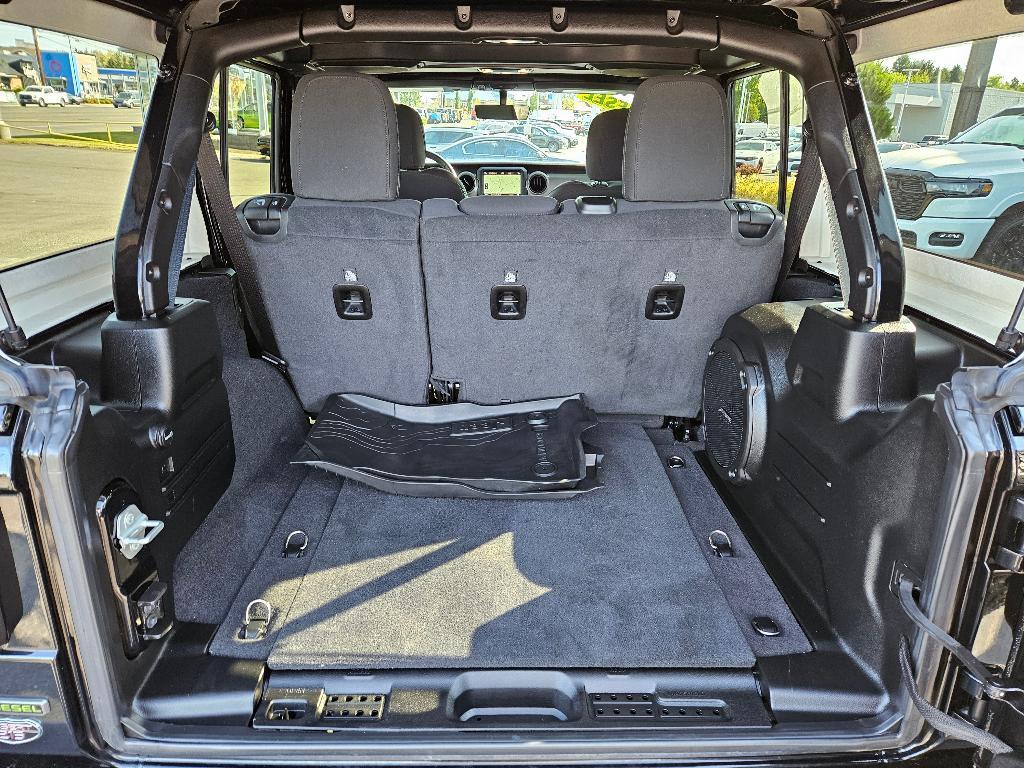 used 2021 Jeep Wrangler Unlimited car, priced at $36,970