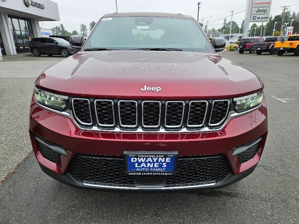 new 2025 Jeep Grand Cherokee car, priced at $36,920