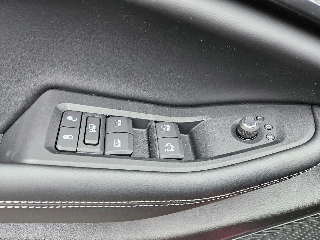 new 2025 Jeep Grand Cherokee car, priced at $36,920