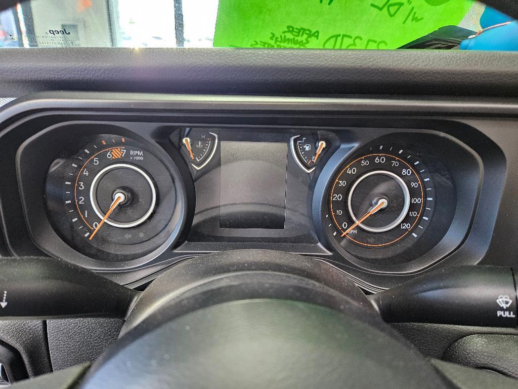 new 2025 Jeep Wrangler car, priced at $37,597