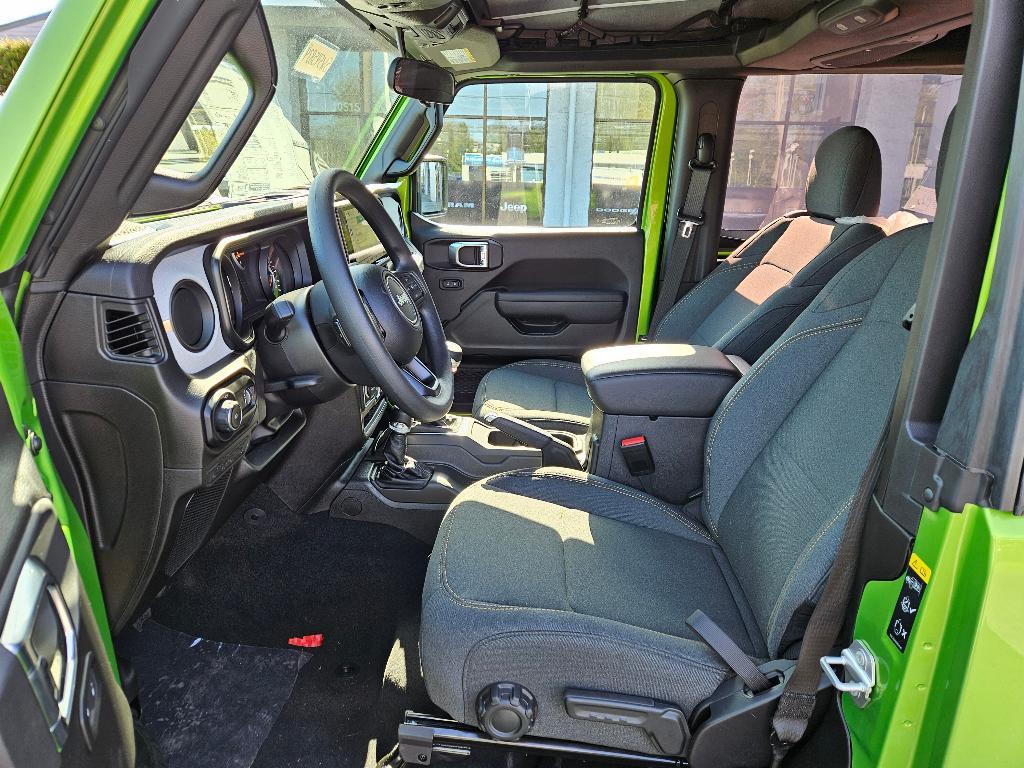 new 2025 Jeep Wrangler car, priced at $33,598