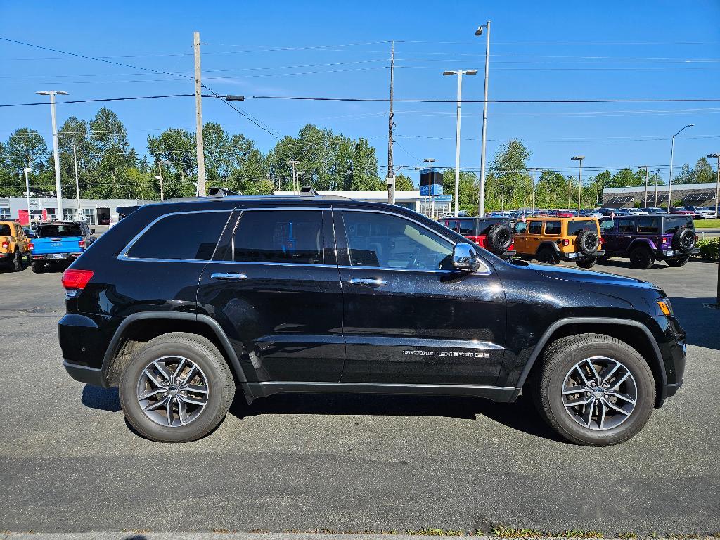 used 2017 Jeep Grand Cherokee car, priced at $18,770