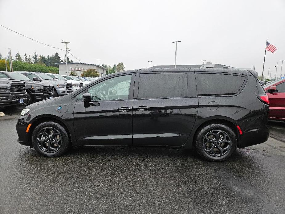 used 2021 Chrysler Pacifica Hybrid car, priced at $30,170