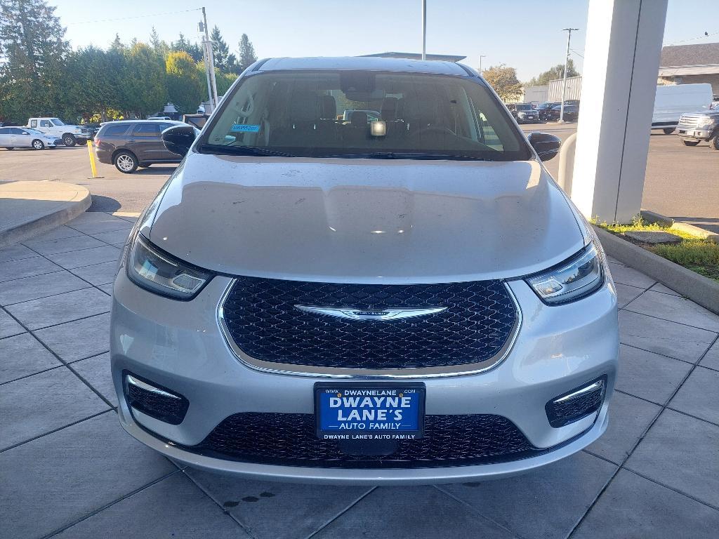 used 2024 Chrysler Pacifica car, priced at $28,370