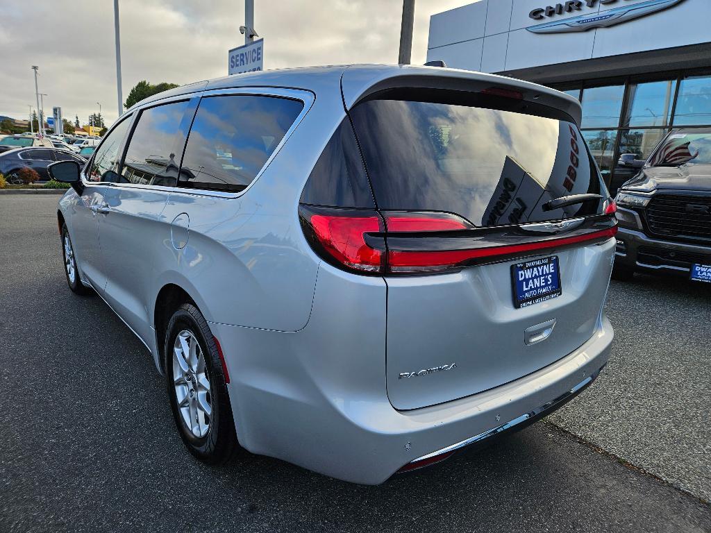 used 2024 Chrysler Pacifica car, priced at $28,370