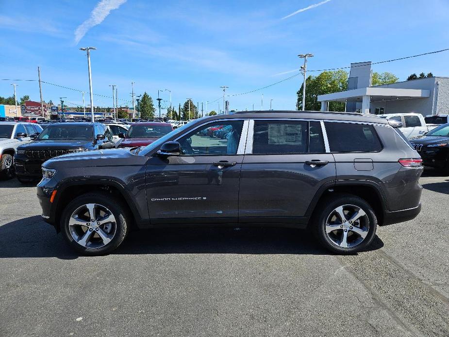 new 2024 Jeep Grand Cherokee L car, priced at $58,705