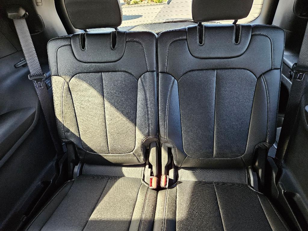 new 2024 Jeep Grand Cherokee L car, priced at $47,205