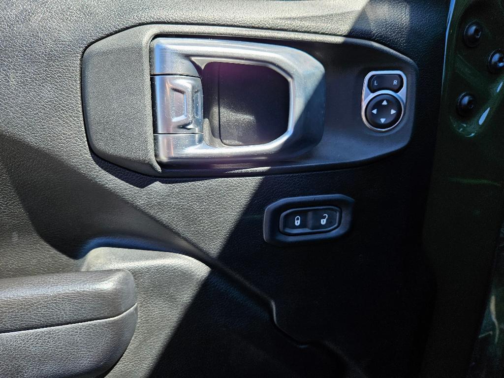 used 2021 Jeep Gladiator car, priced at $30,370