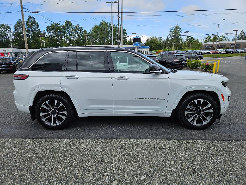 used 2022 Jeep Grand Cherokee car, priced at $41,570