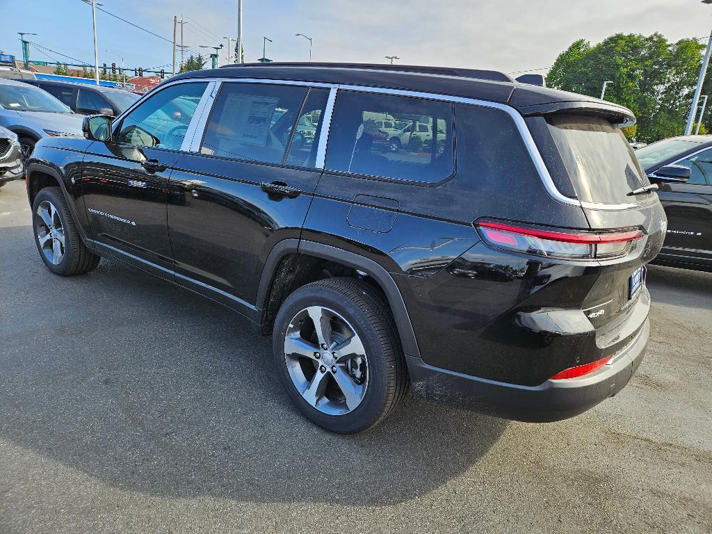 new 2024 Jeep Grand Cherokee L car, priced at $49,407