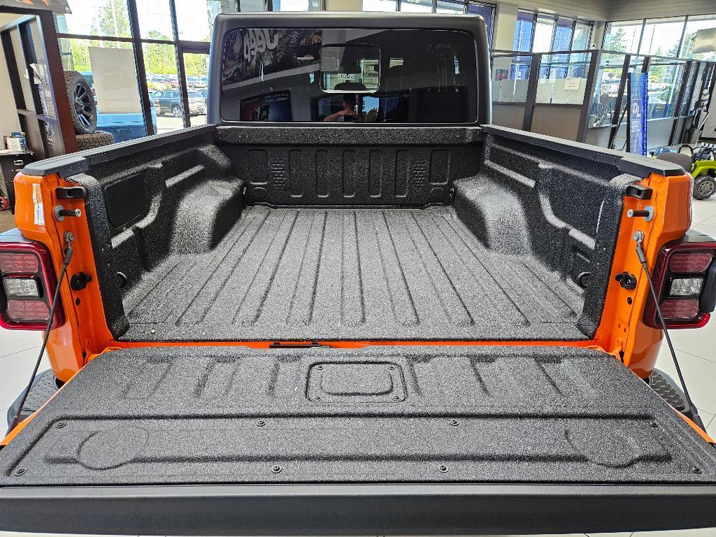 new 2025 Jeep Gladiator car, priced at $52,936