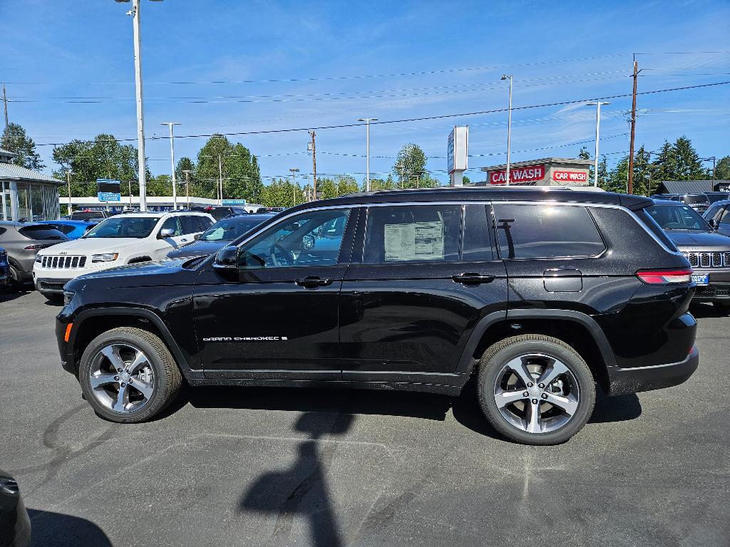 new 2024 Jeep Grand Cherokee L car, priced at $49,407