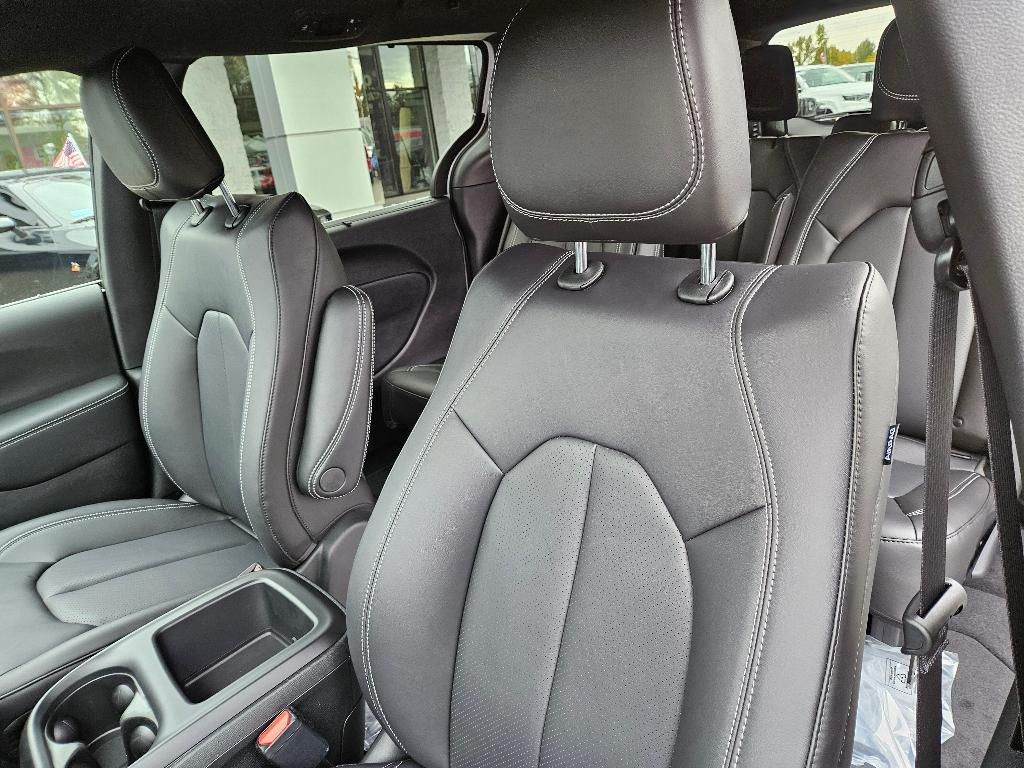 new 2026 Chrysler Pacifica car, priced at $42,685