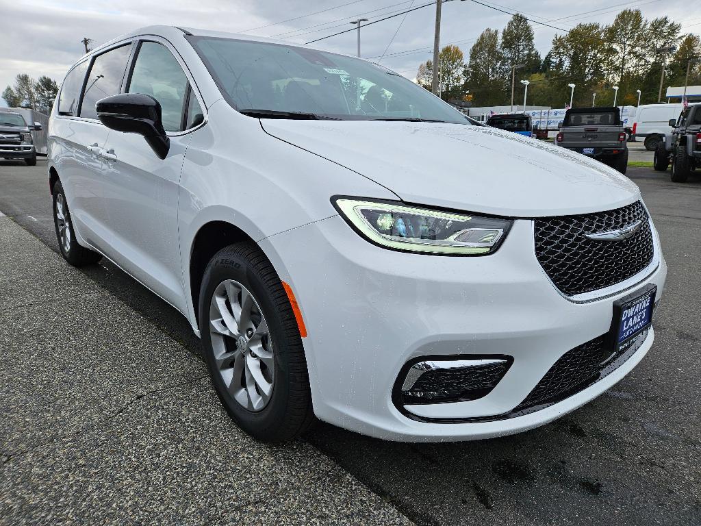 new 2026 Chrysler Pacifica car, priced at $43,935