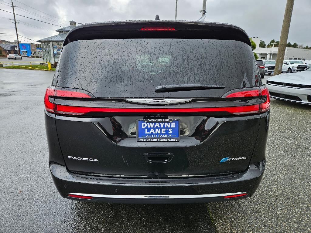 new 2025 Chrysler Pacifica Hybrid car, priced at $46,530
