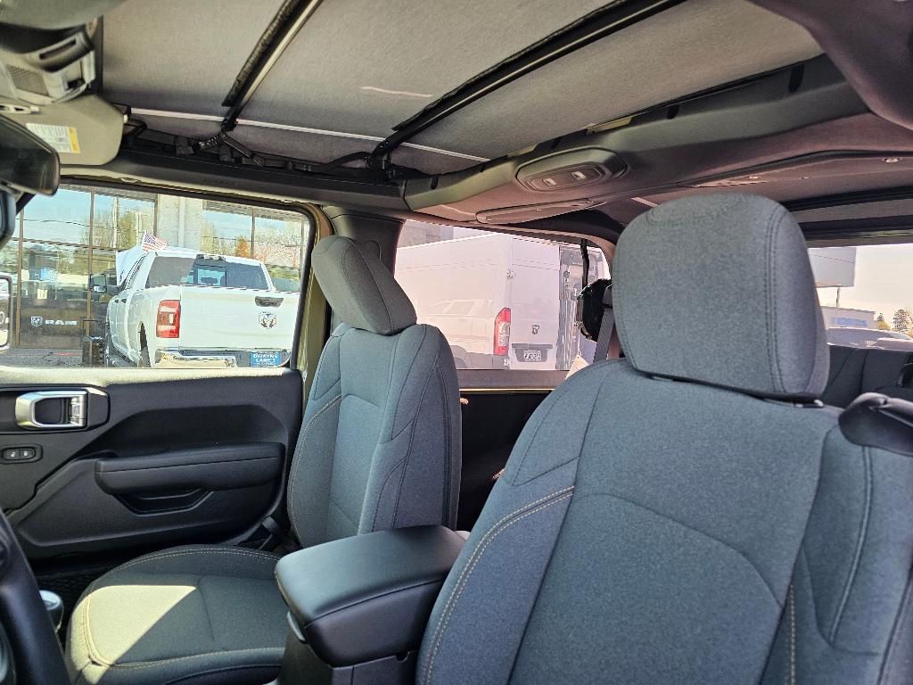 new 2025 Jeep Wrangler car, priced at $33,598