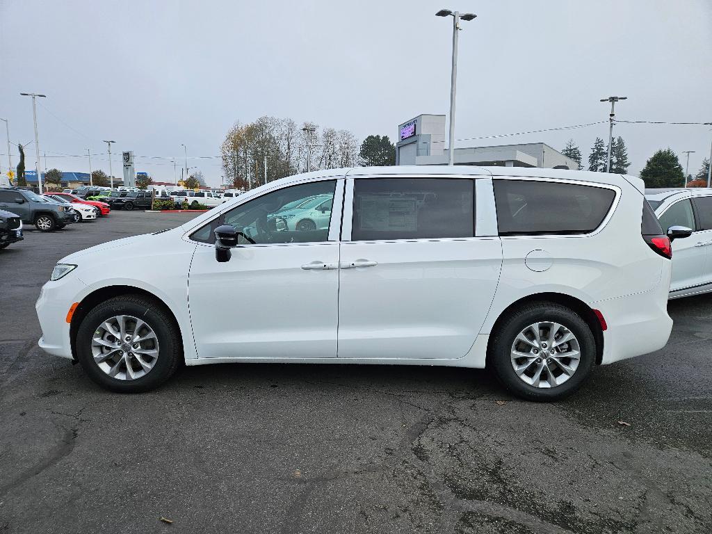 new 2025 Chrysler Pacifica car, priced at $44,140