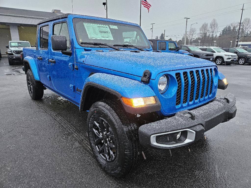 new 2023 Jeep Gladiator car, priced at $47,905