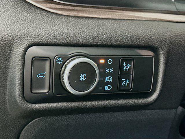 used 2024 Ford Explorer car, priced at $26,997