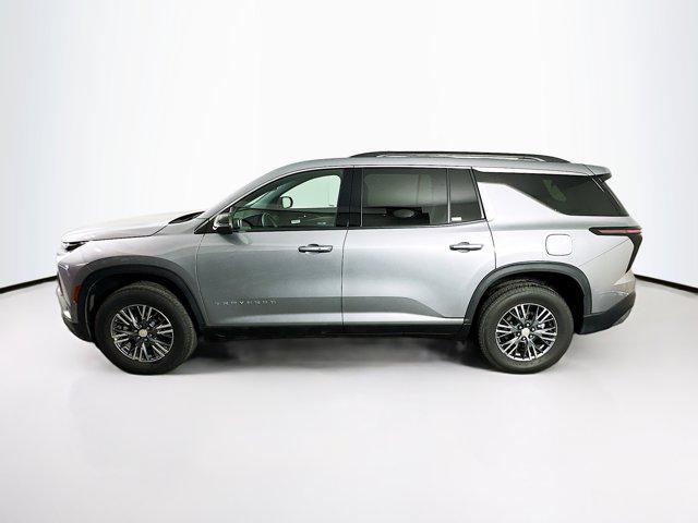used 2025 Chevrolet Traverse car, priced at $31,497