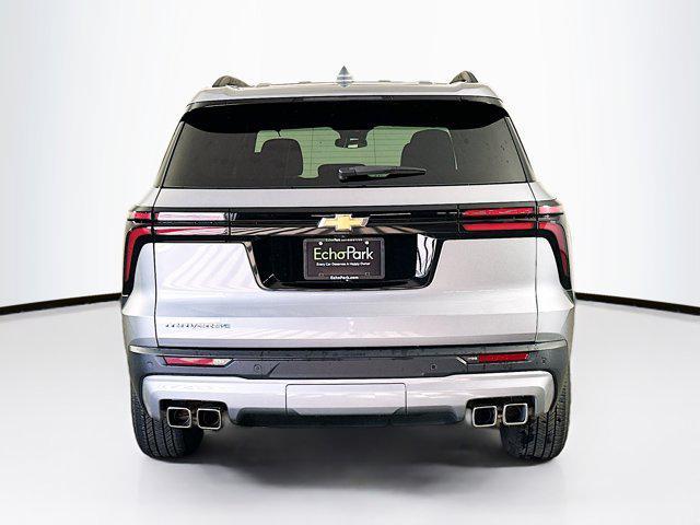 used 2025 Chevrolet Traverse car, priced at $31,497