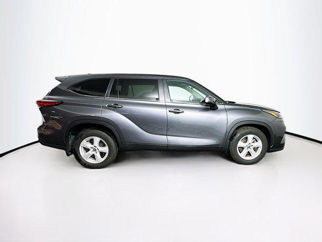 used 2023 Toyota Highlander car, priced at $29,597