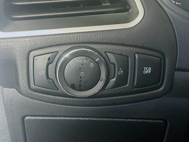 used 2024 Ford Edge car, priced at $19,987