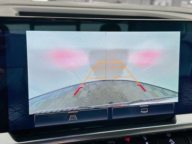 used 2024 GMC Sierra 1500 car, priced at $42,596