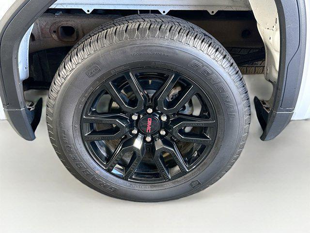 used 2024 GMC Sierra 1500 car, priced at $39,997