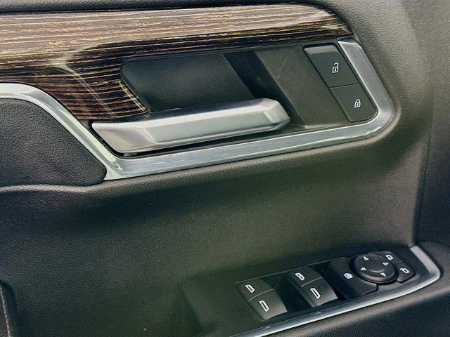 used 2024 GMC Sierra 1500 car, priced at $39,997