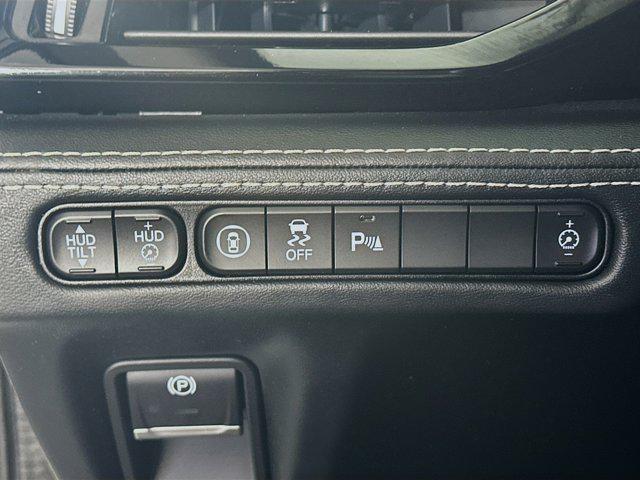 used 2022 Acura MDX car, priced at $41,647