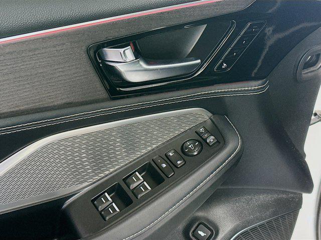 used 2022 Acura MDX car, priced at $41,647
