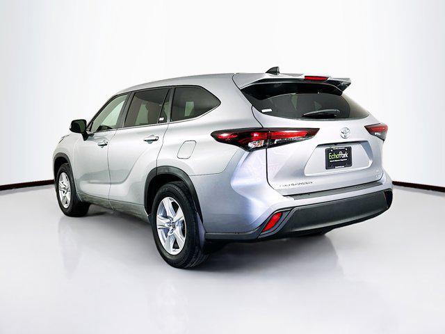 used 2024 Toyota Highlander car, priced at $32,397