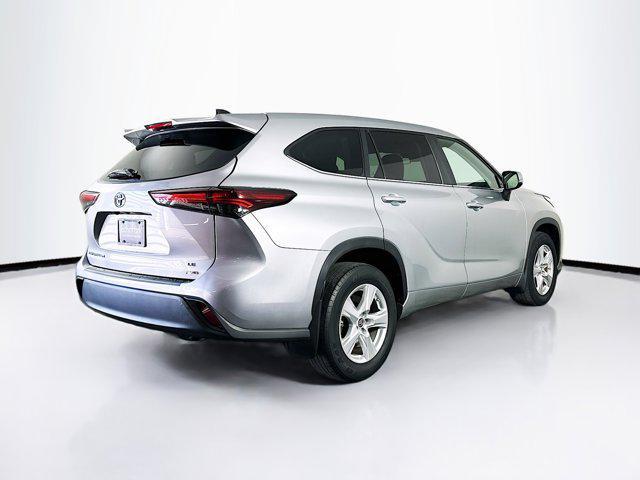 used 2024 Toyota Highlander car, priced at $32,397