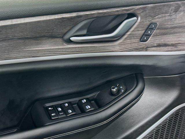 used 2022 Jeep Grand Cherokee L car, priced at $28,997