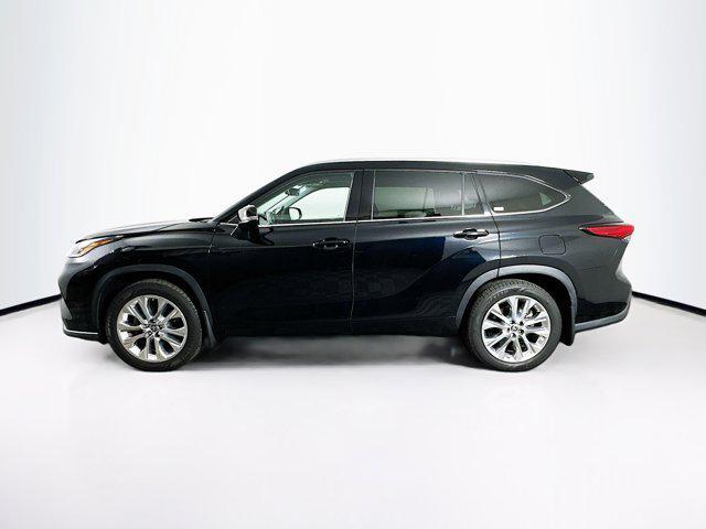 used 2020 Toyota Highlander car, priced at $29,397