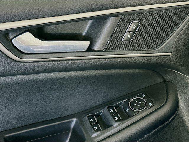 used 2022 Ford Edge car, priced at $19,497