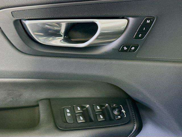 used 2023 Volvo XC60 car, priced at $31,897