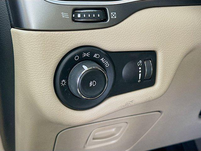 used 2019 Jeep Cherokee car, priced at $13,597