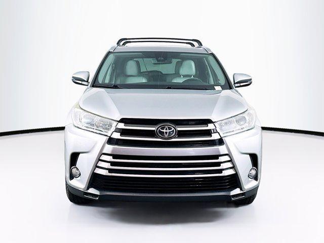 used 2017 Toyota Highlander car, priced at $20,899