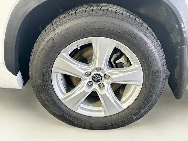 used 2024 Toyota Highlander car, priced at $37,597