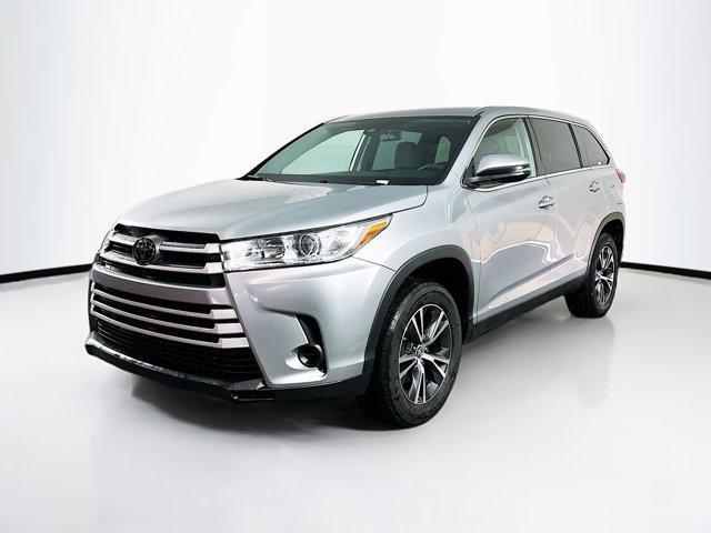 used 2019 Toyota Highlander car, priced at $21,399