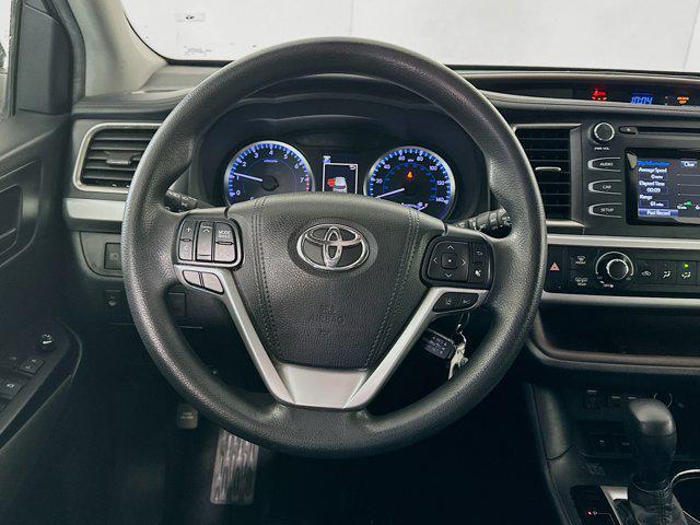 used 2019 Toyota Highlander car, priced at $21,399