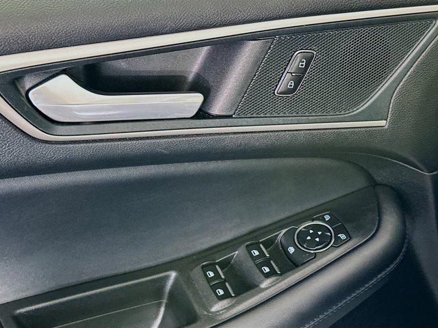 used 2024 Ford Edge car, priced at $25,497