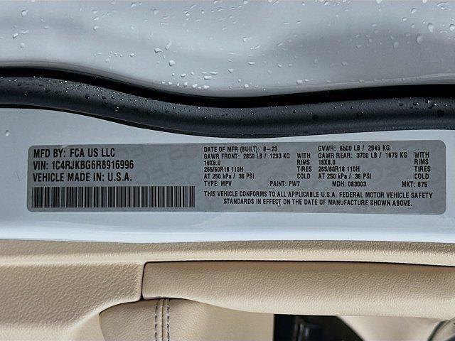 used 2024 Jeep Grand Cherokee L car, priced at $37,997