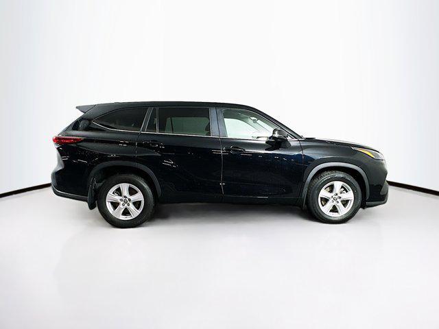 used 2023 Toyota Highlander car, priced at $29,989