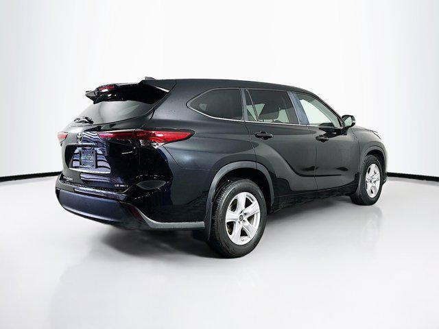 used 2023 Toyota Highlander car, priced at $29,989